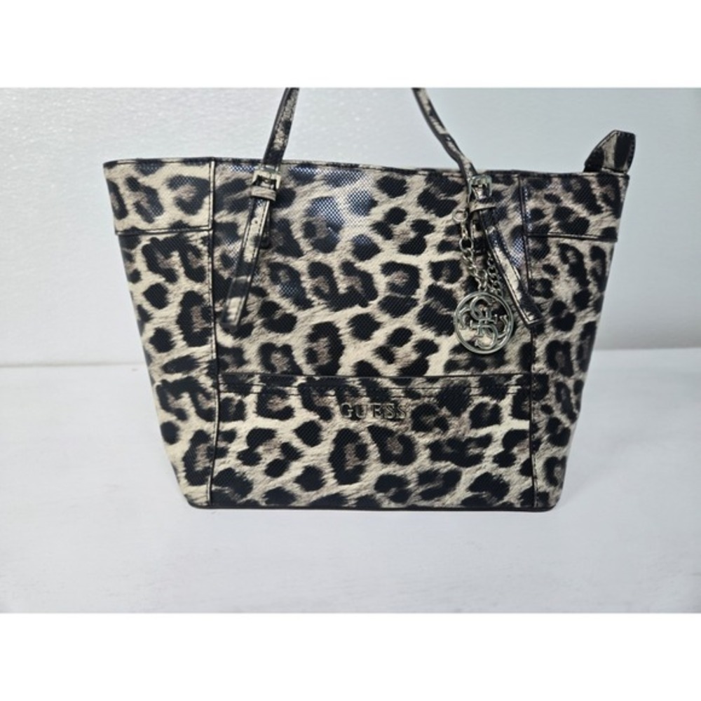 Guess Leopard Print‎ Purse
